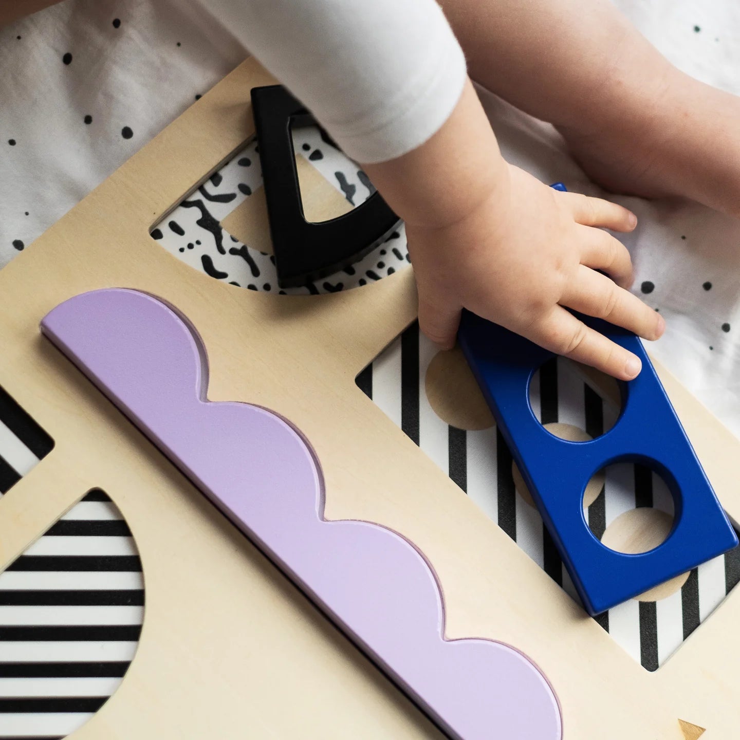WOODEN PUZZLE BOARD ETTA LOVES X WALALA STUDIO - OTHERLETTERS