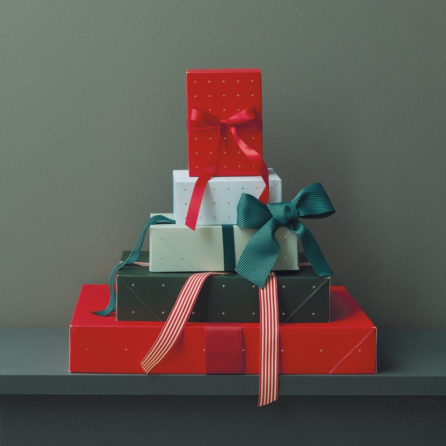 PAPER BOX SET | RED & GREEN w STARS - OTHERLETTERS