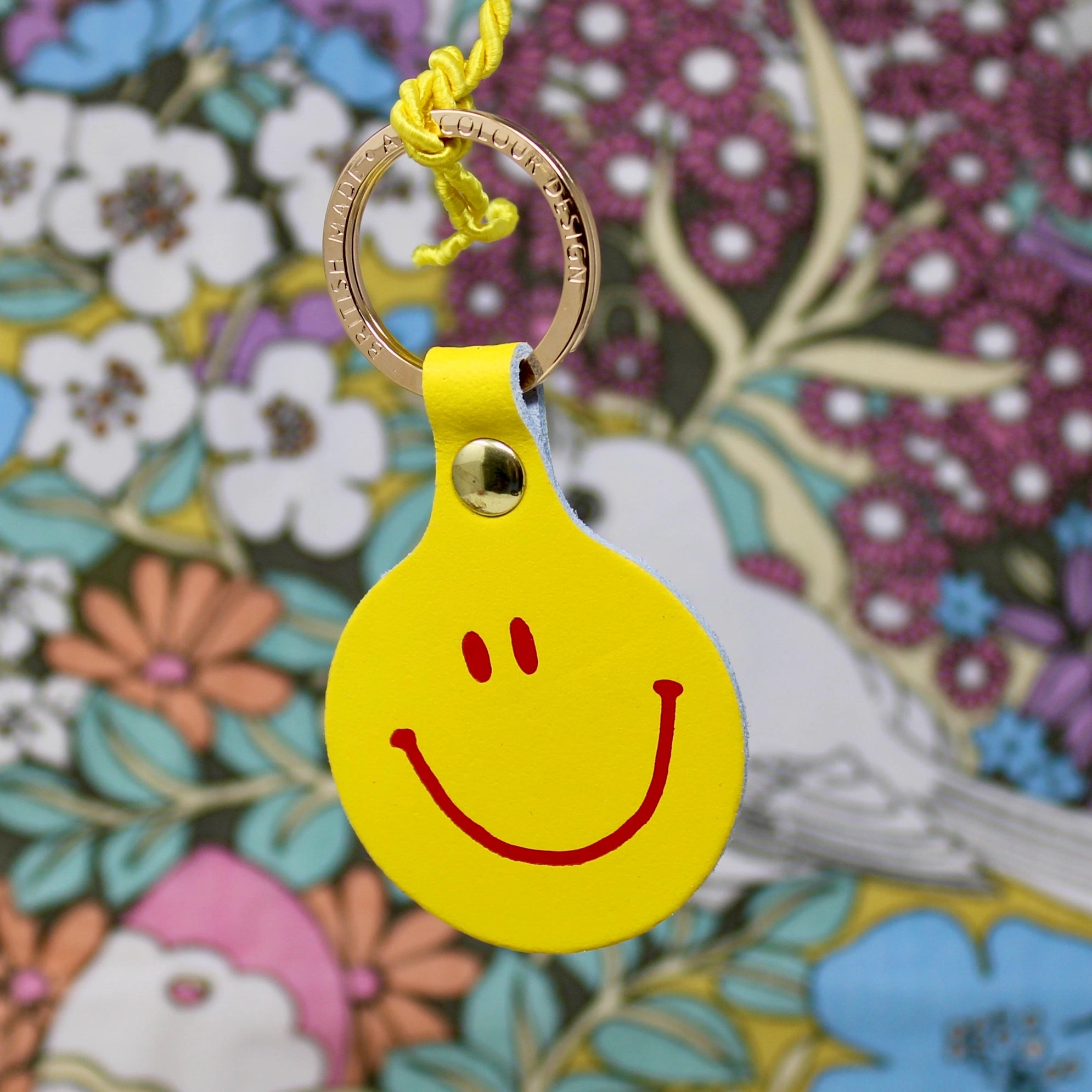 FEELING LUSH SMILIE FACE KEY RING | YELLOW & RED