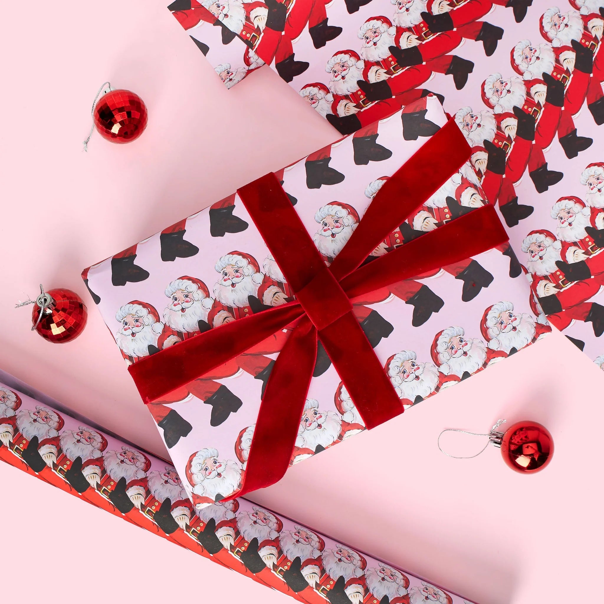 CAN CAN SANTA CHRISTMAS WRAP | 3 SHEETS ROLLED