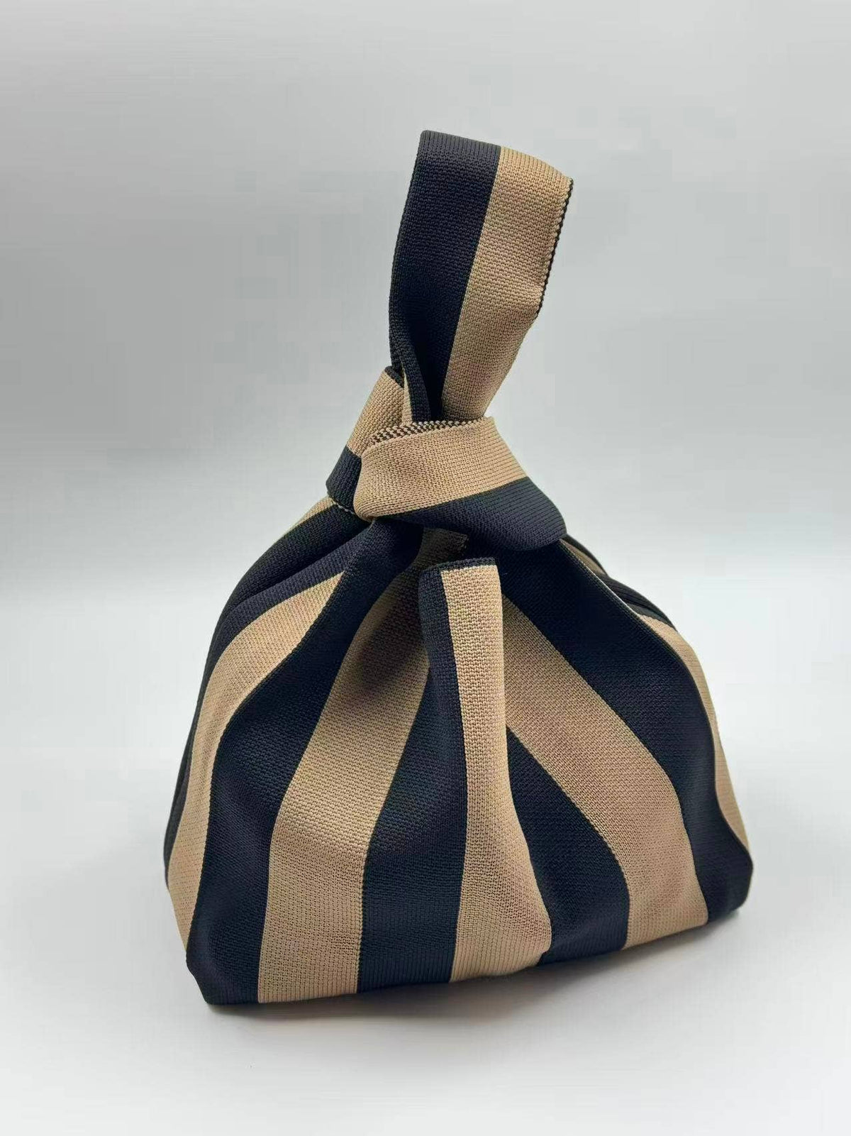 BLACK & BROWN CLASSIC STRIPE KNITTED BAG | MEDIUM
