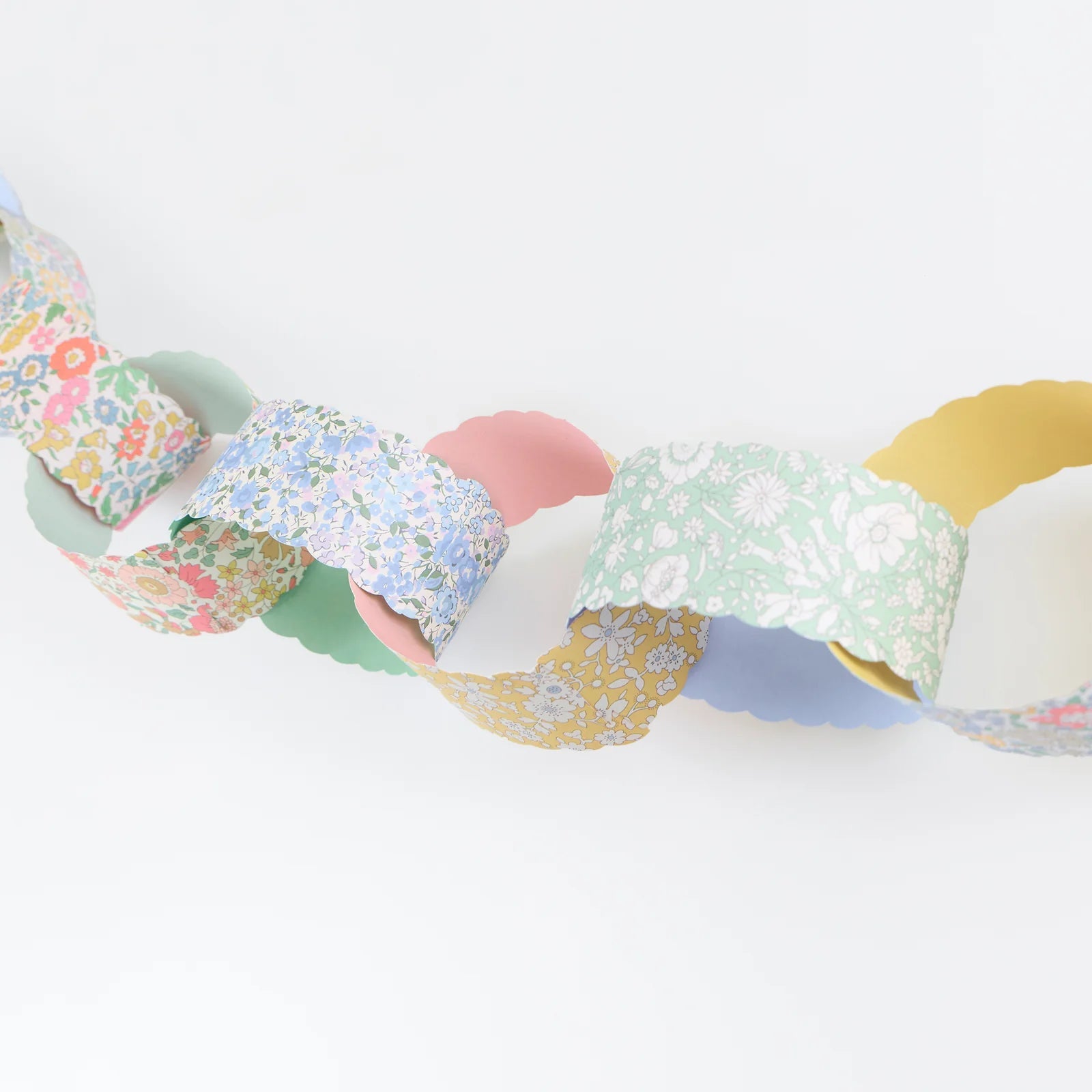 MERI MERI X LIBERTY SCALLOPED PAPER CHAINS - OTHERLETTERS