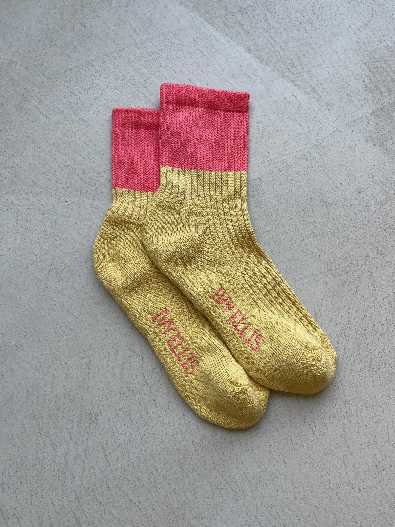 THE YARILO WOMEN'S QUARTER LENGTH SOCKS - OTHERLETTERS