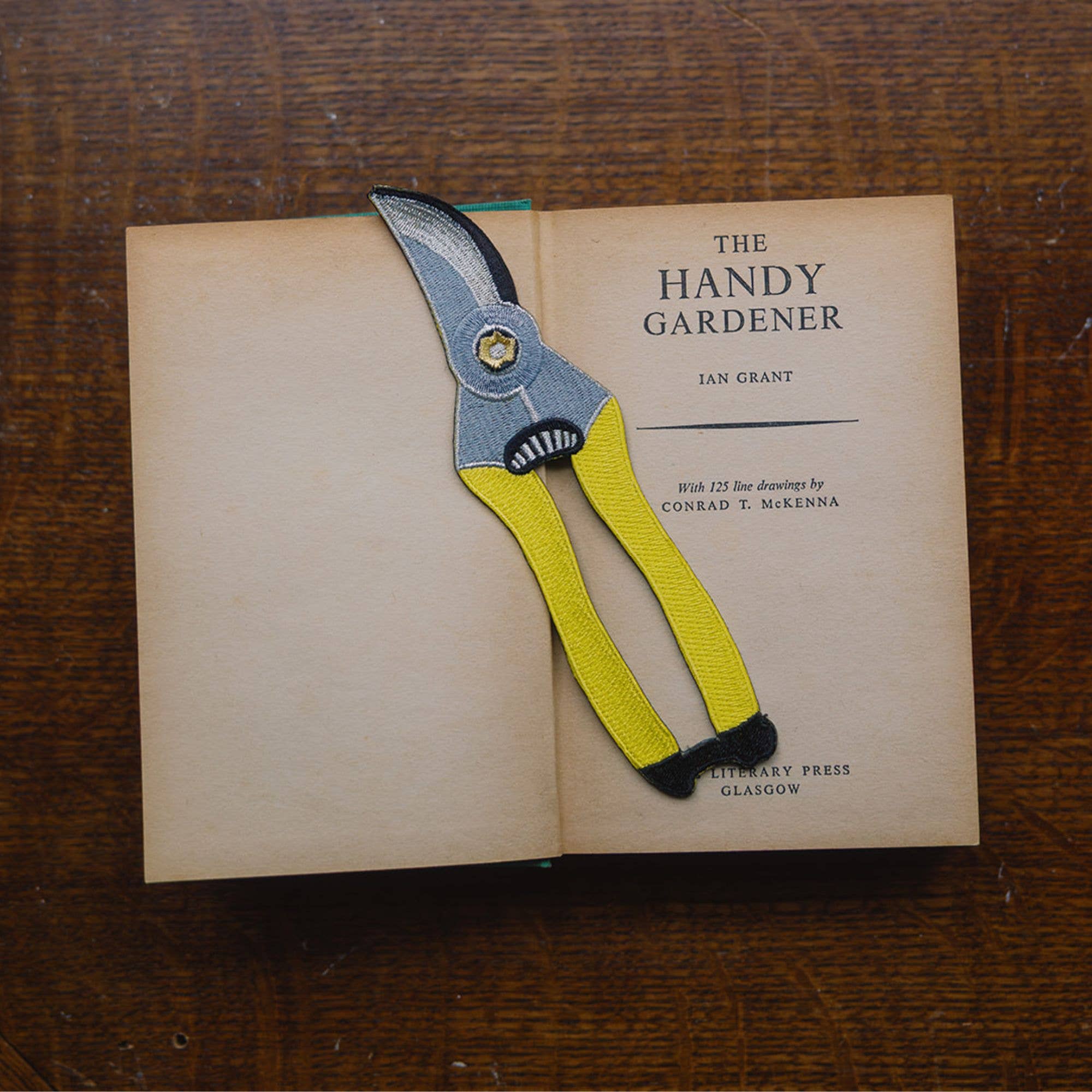 YELLOW GARDENING SECATEURS FABRIC BOOKMARK - OTHERLETTERS