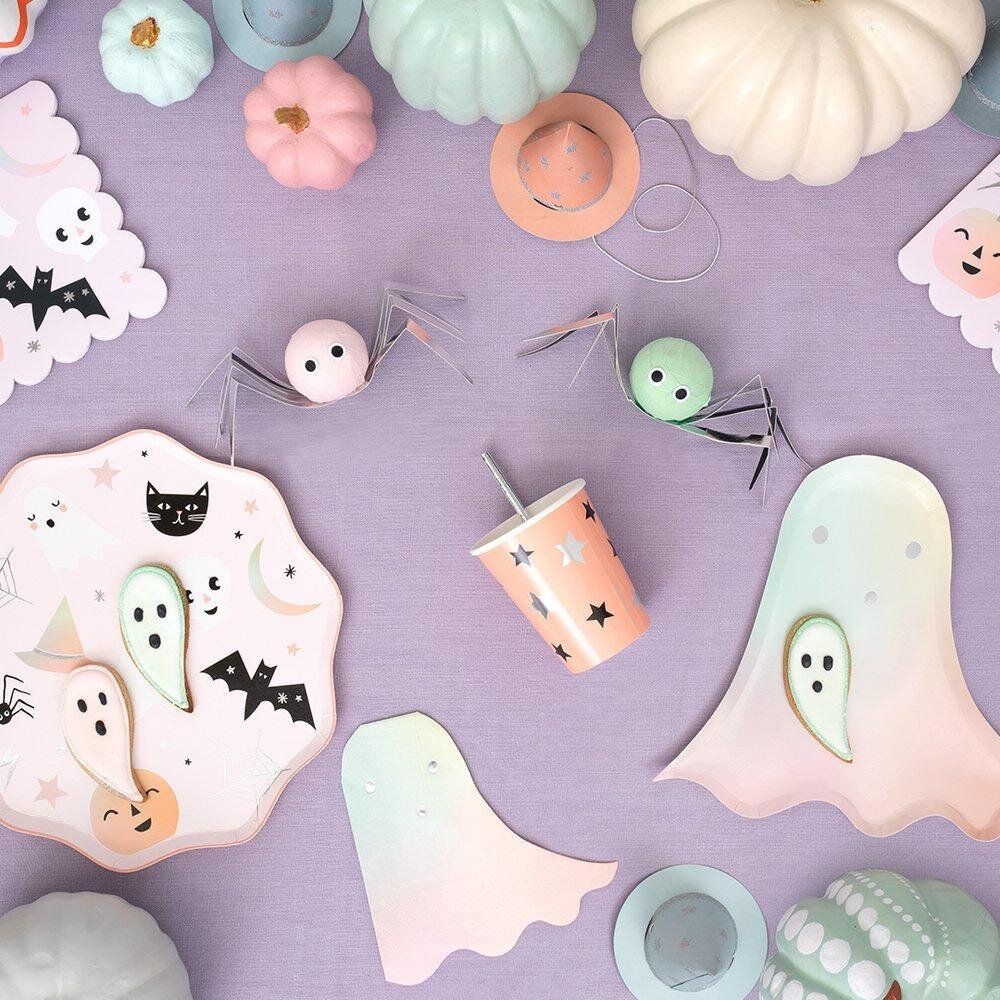 PASTEL HALLOWEEN GHOST | PAPER PLATES - OTHERLETTERS