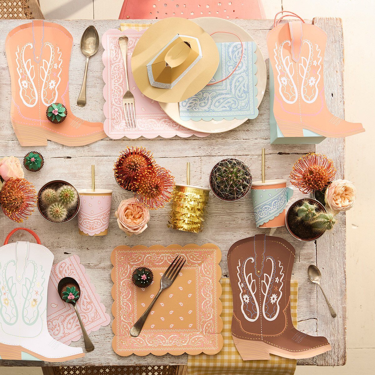 WESTERN BOOT PAPER PLATES - OTHERLETTERS