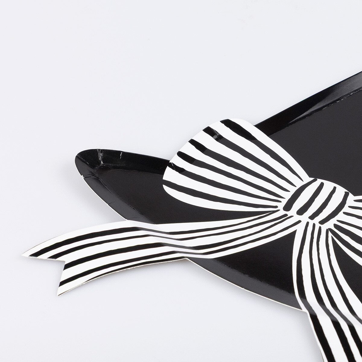 WITCH HAT PAPER PLATES - OTHERLETTERS