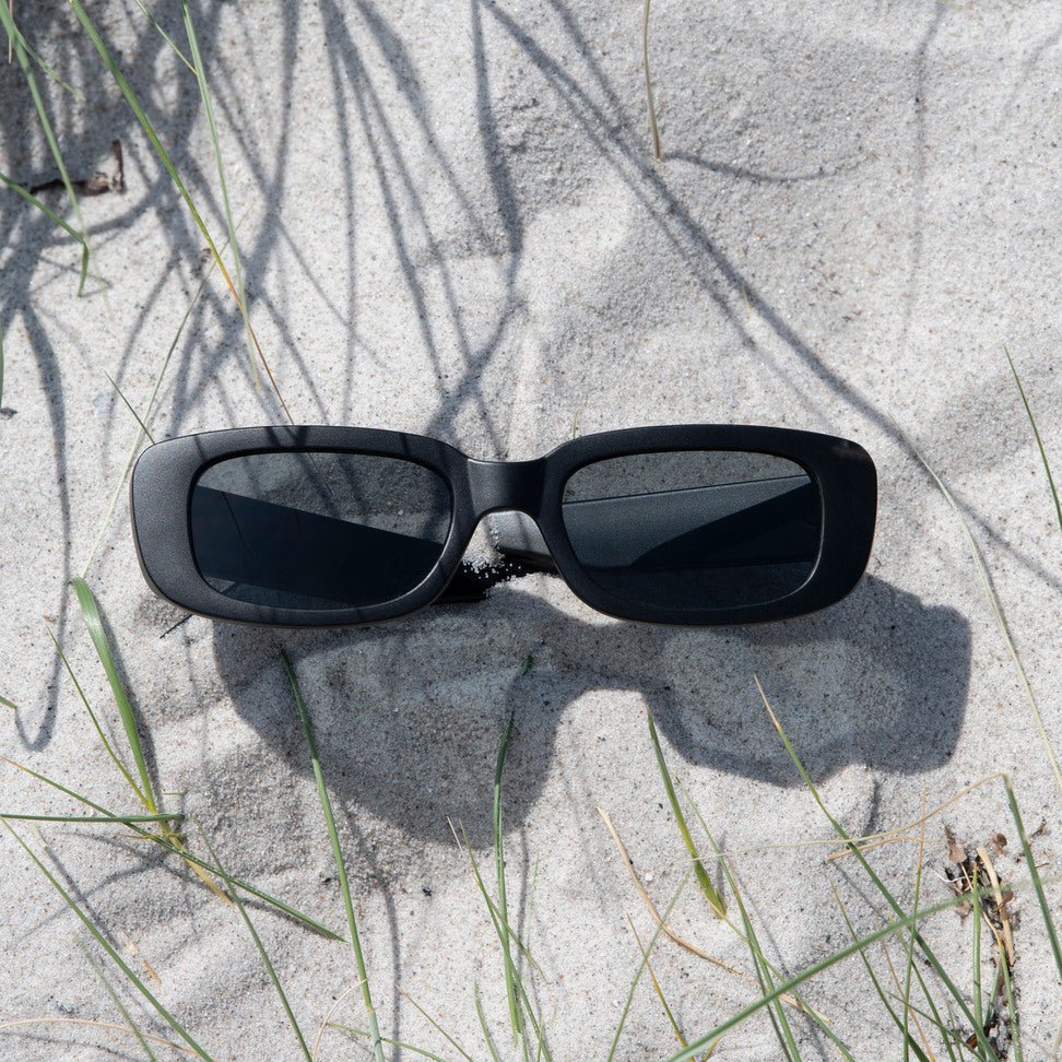 BLACK NICOLE SUNGLASSES BY CHPO - OTHERLETTERS