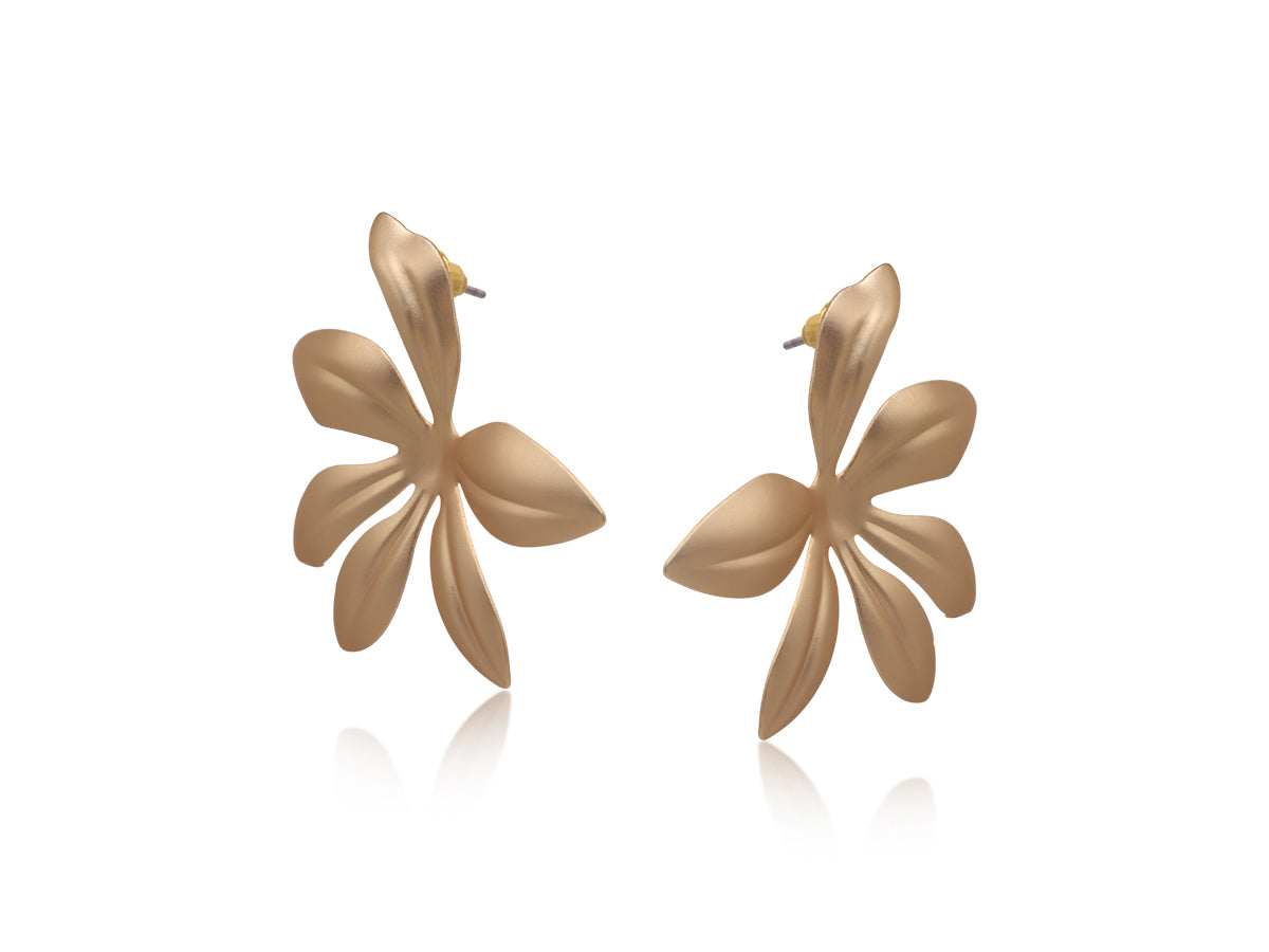 GINEVRA CUT OUT MATTE FLOWER EARRINGS | GOLD