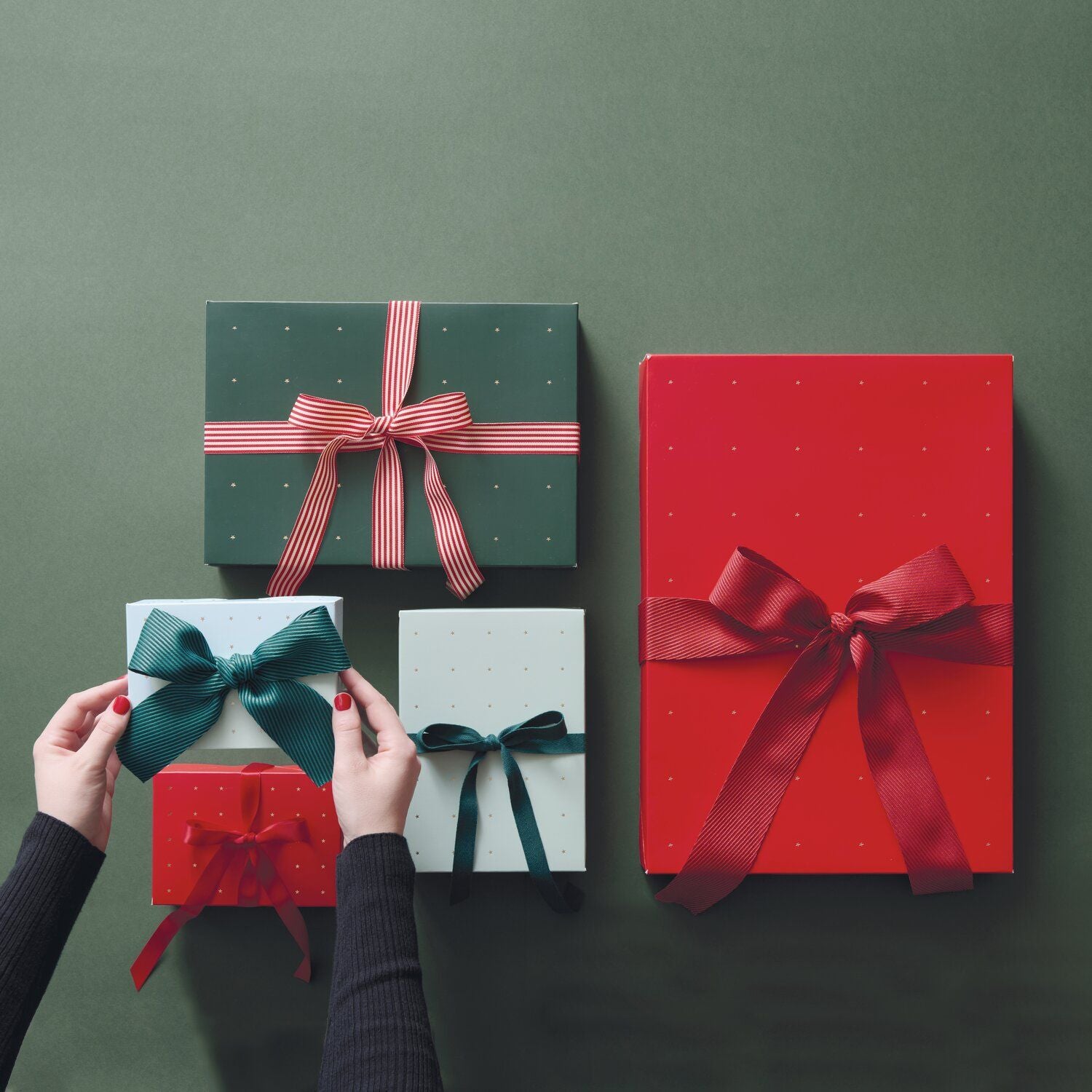 PAPER BOX SET | RED & GREEN w STARS - OTHERLETTERS