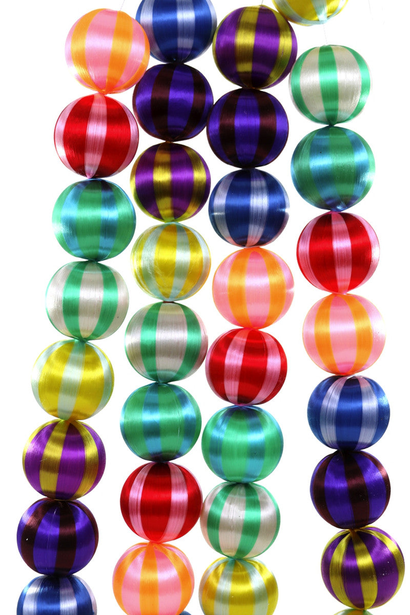 STRIPED THREAD BAUBLE GARLAND