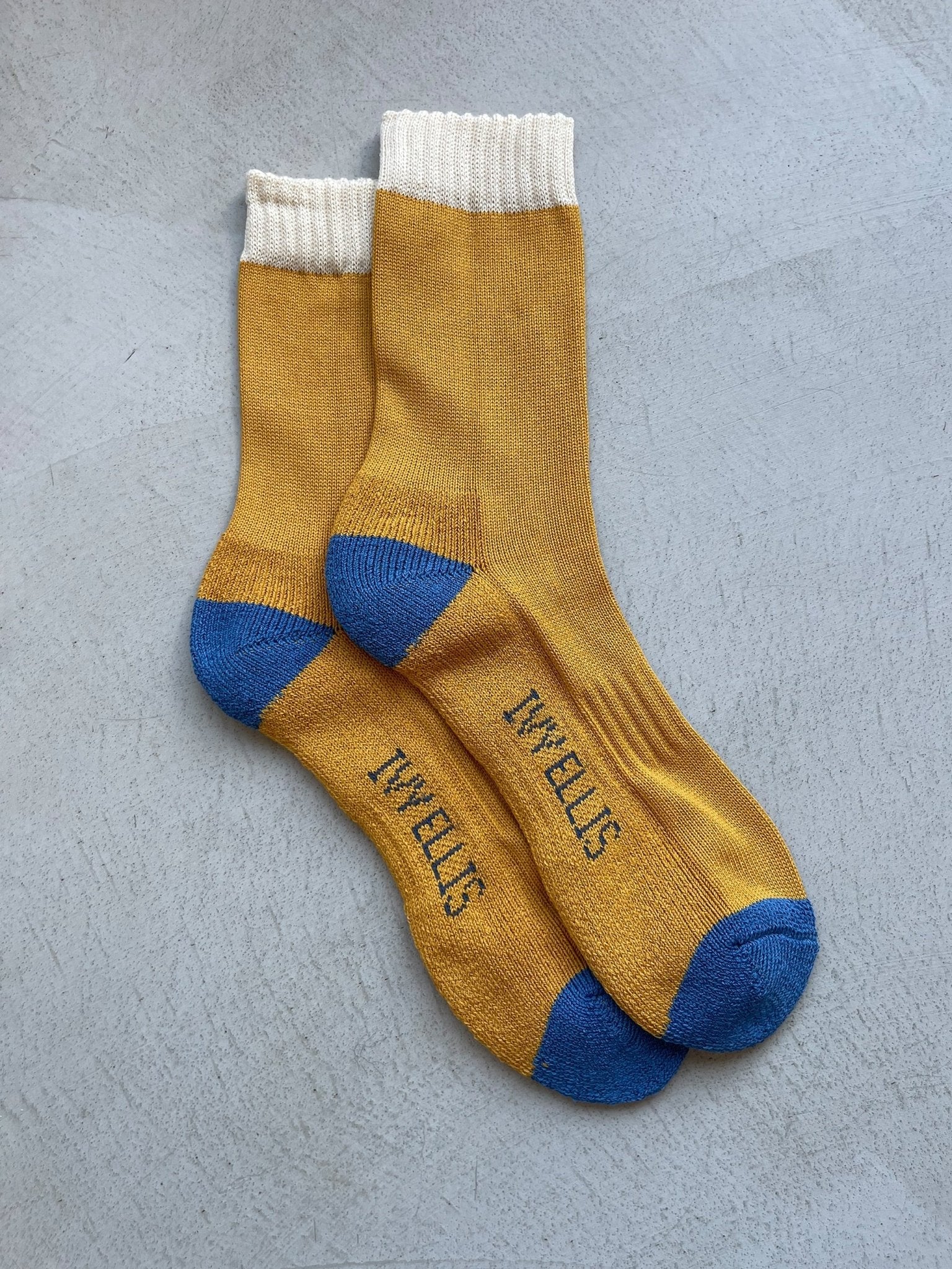 THE DURIE MENS CREW LENGHT SOCKS - OTHERLETTERS