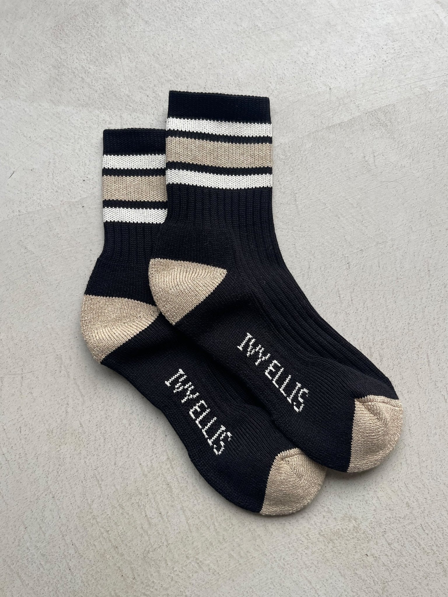 THE BREES WOMENS QUARTER LENGHT SOCKS BY IVY ELLIS - OTHERLETTERS
