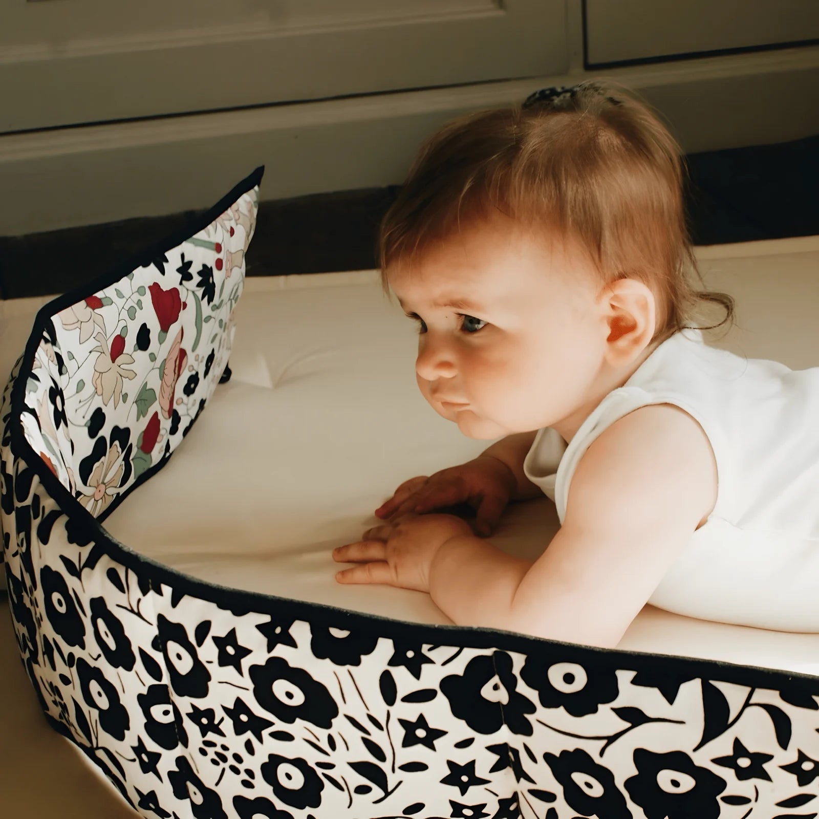 ETTA LOVES X LIBERTY REVERSIBLE SENSORY STRIP BIRTH - 12 MONTHS - OTHERLETTERS