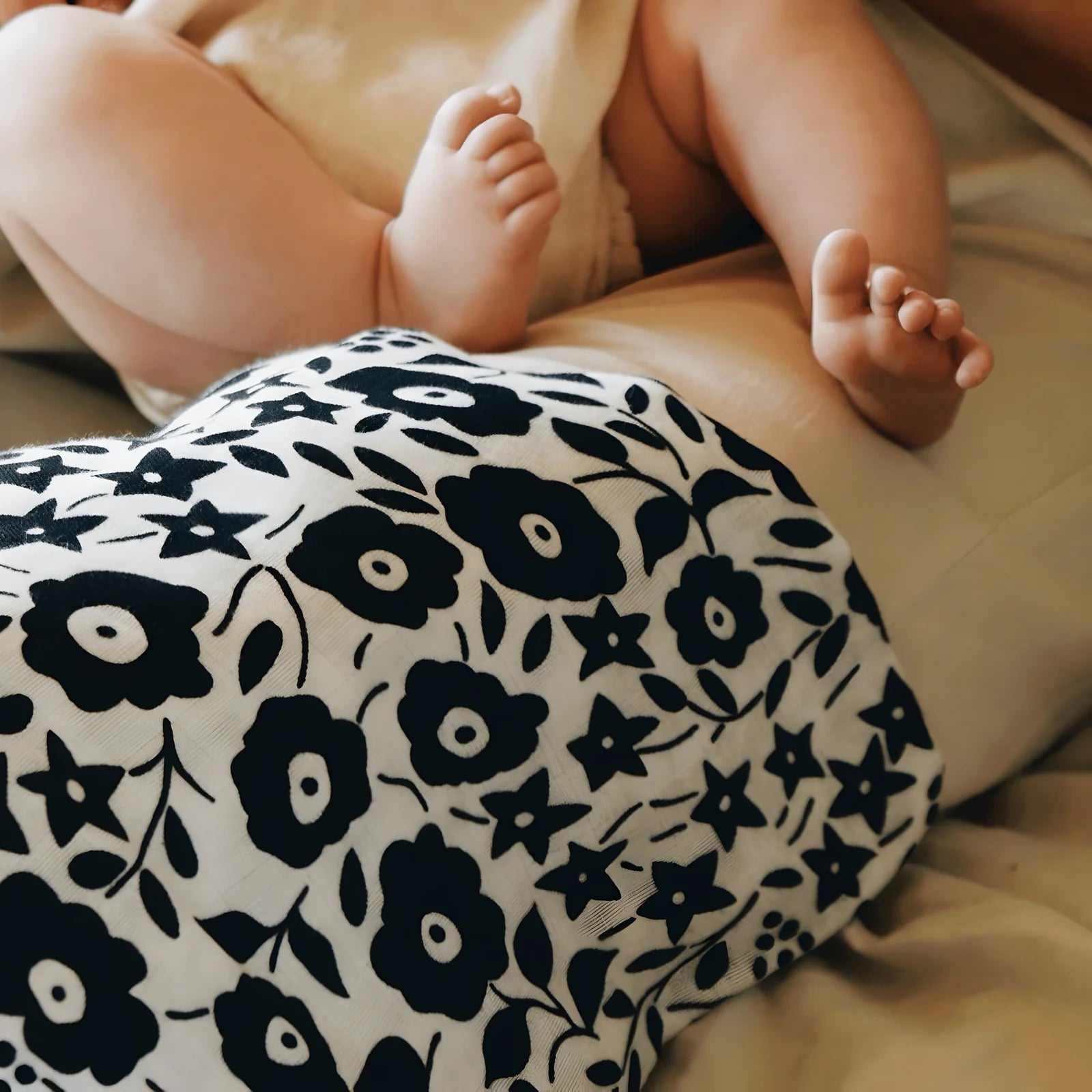 ETTA LOVES X LIBERTY SENSORY XL MUSLIN SWADDLE - OTHERLETTERS