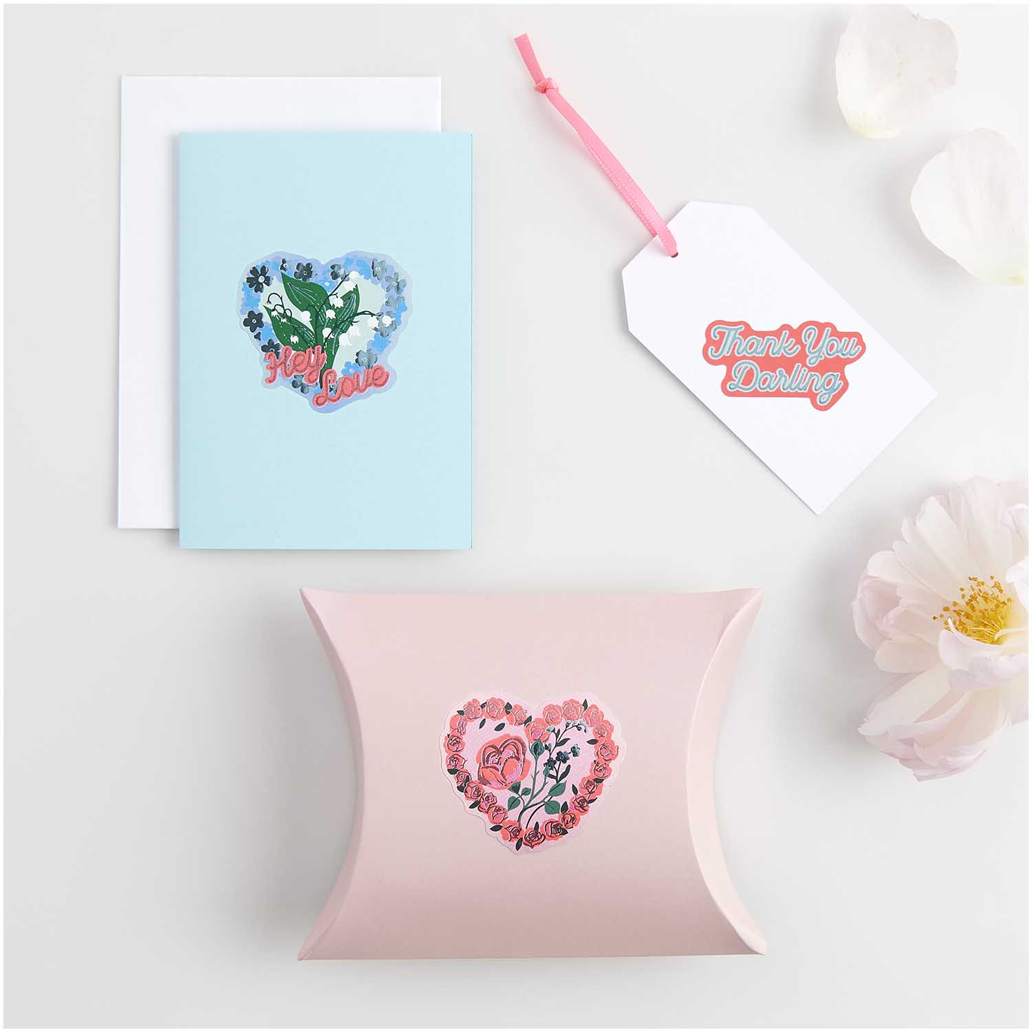FLOWER HEART STICKERS ON A ROLL - OTHERLETTERS
