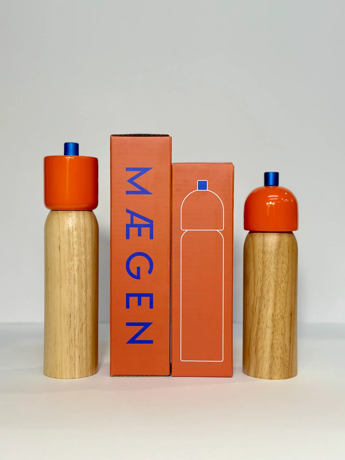 ORANGE & BLUE SALT AND PEPPER GRINDER | MEDIUM