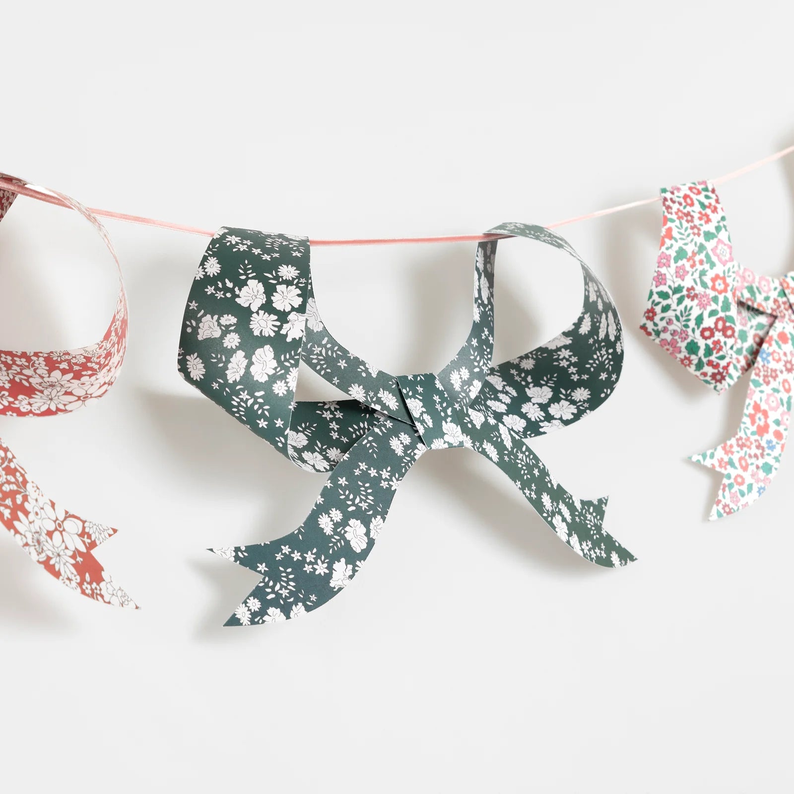 MERIMERI x LIBERTY BOW GARLAND - OTHERLETTERS
