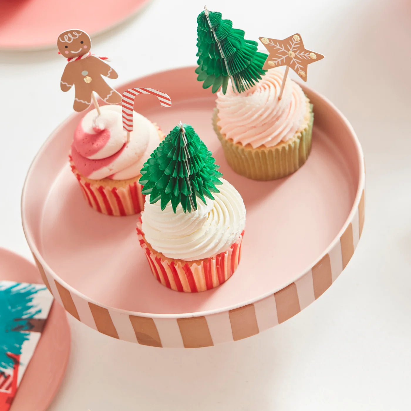 GINGERBREAD CUPCAKE KIT - OTHERLETTERS