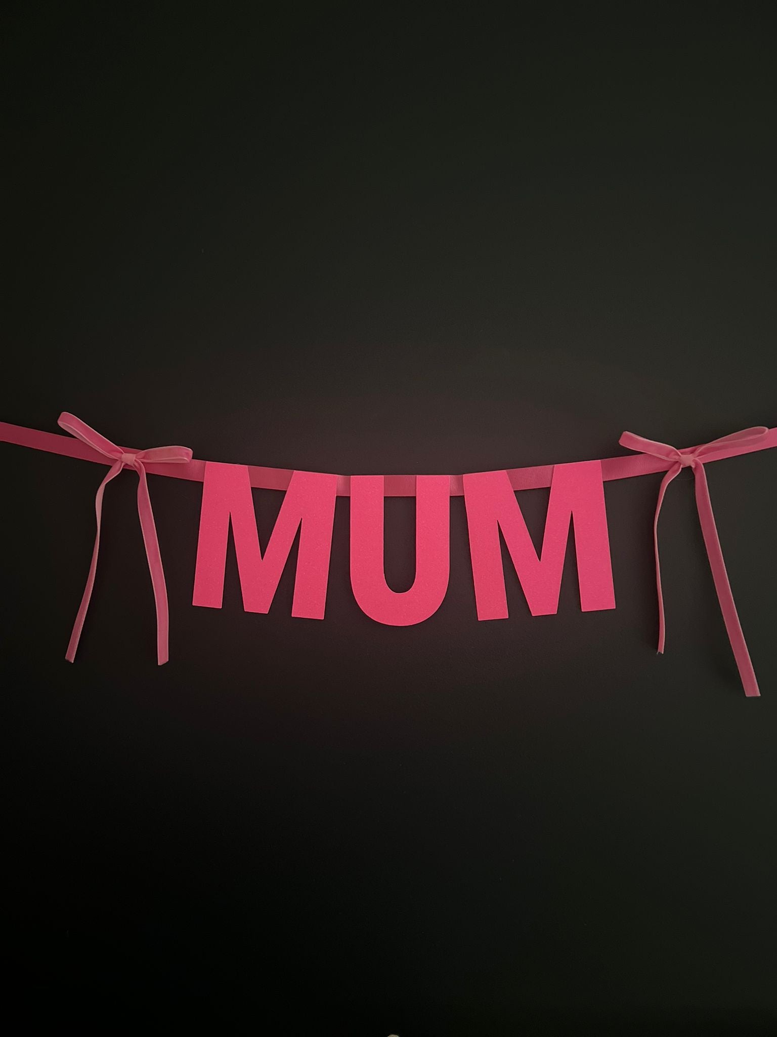 MUM BANNER WITH 2 BOWS - OTHERLETTERS