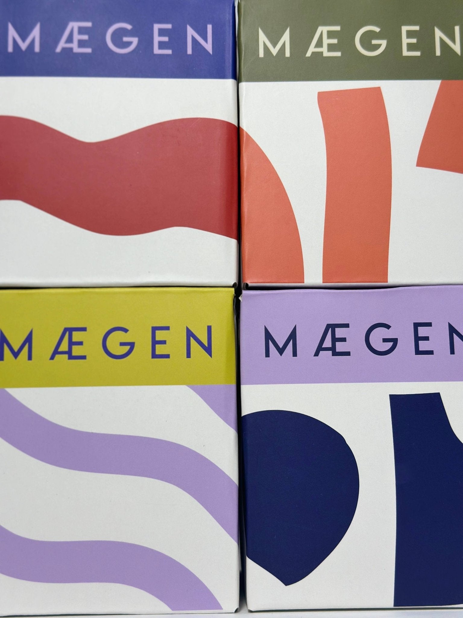 PABLO POTS CANDLE - WATER LOTUS & ROSE - OTHERLETTERS