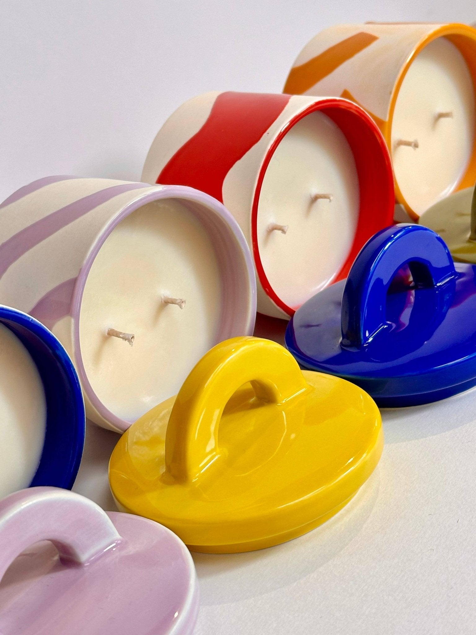 PABLO POTS CANDLE - WATER LOTUS & ROSE - OTHERLETTERS