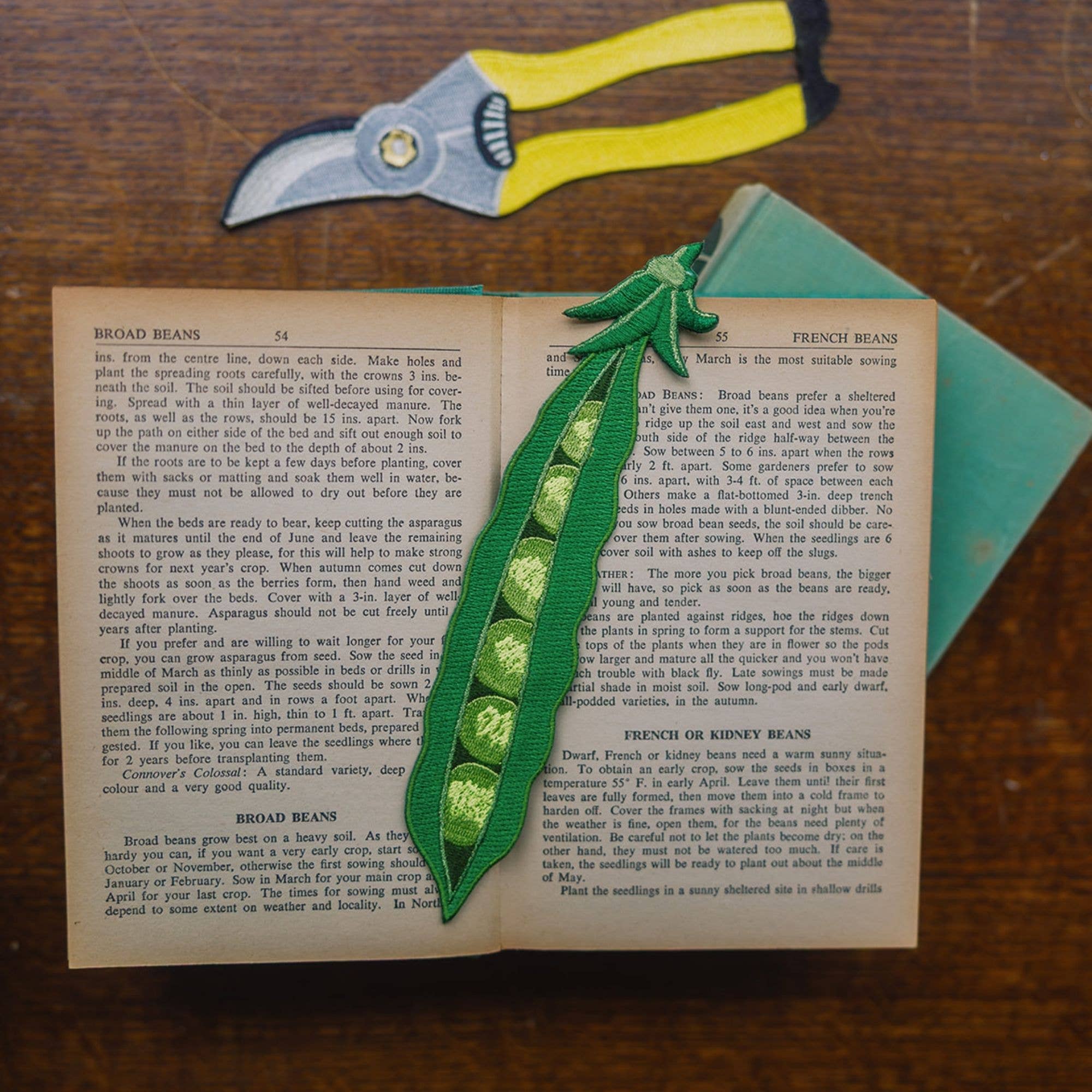 PEA POD EMBROIDERED FABRIC BOOKMARK - OTHERLETTERS