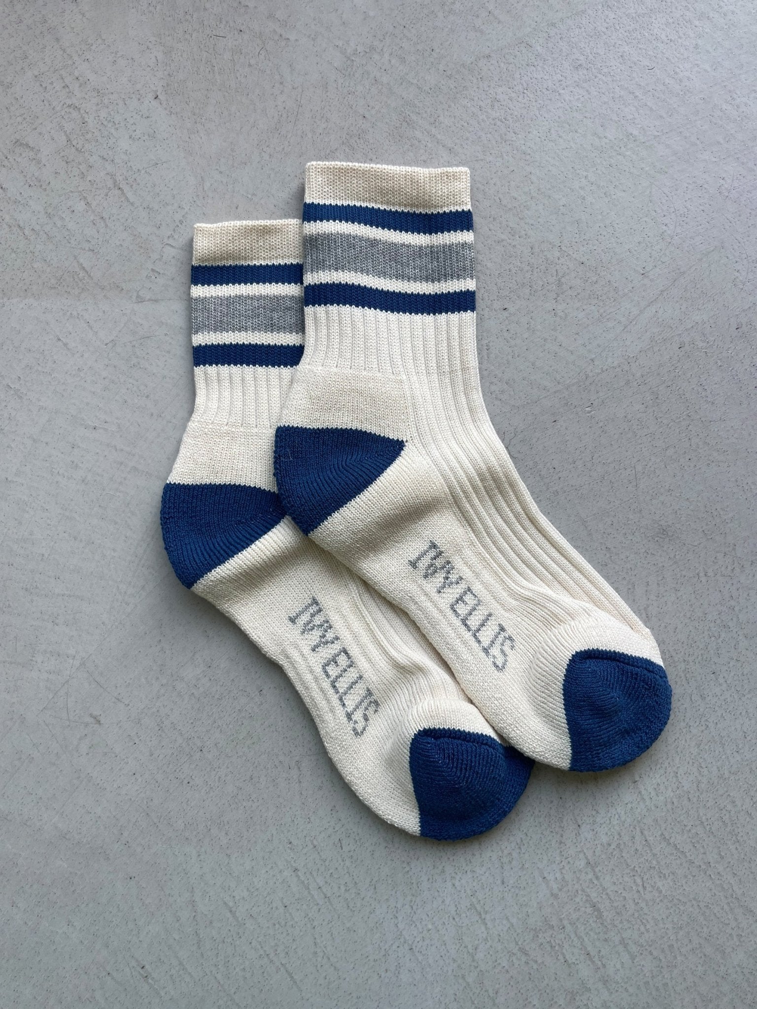 THE SANDERS WOMENS QUARTER LENGHT SOCKS BY IVY ELLIS - OTHERLETTERS