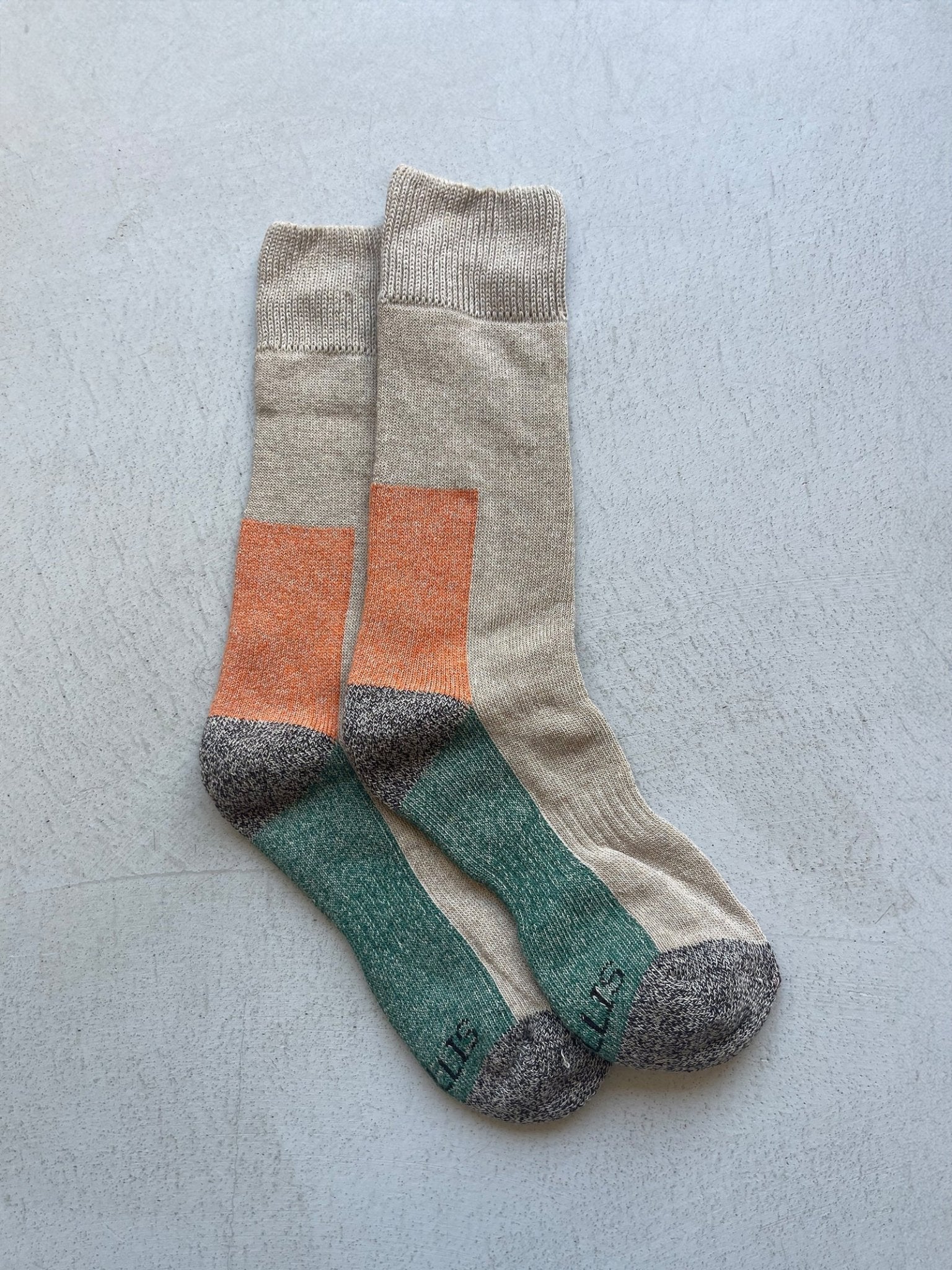 THE LYLE WOMENS CREW LENGHT SOCKS BY IVY ELLIS - OTHERLETTERS