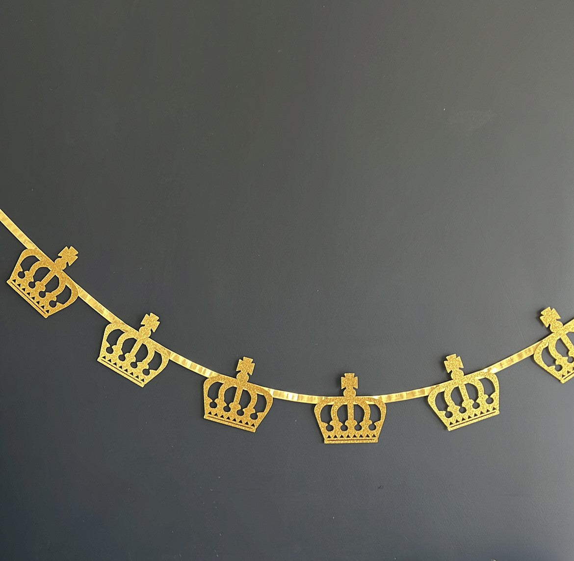 GOLD CORONATION CROWN GARLAND