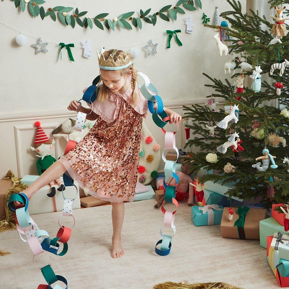 ELEGANT CHRISTMAS GARLAND