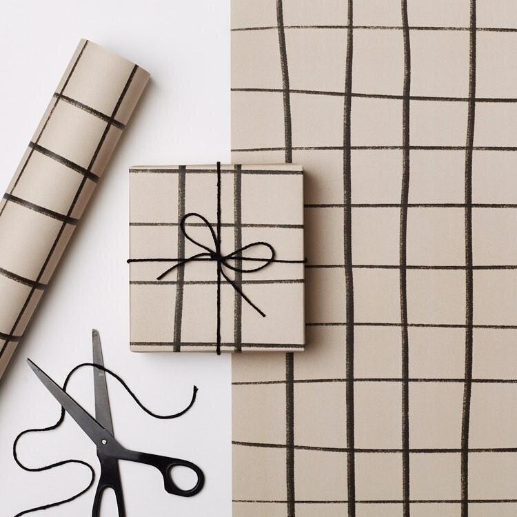 GRID GIFT WRAP (3 SHEETS)